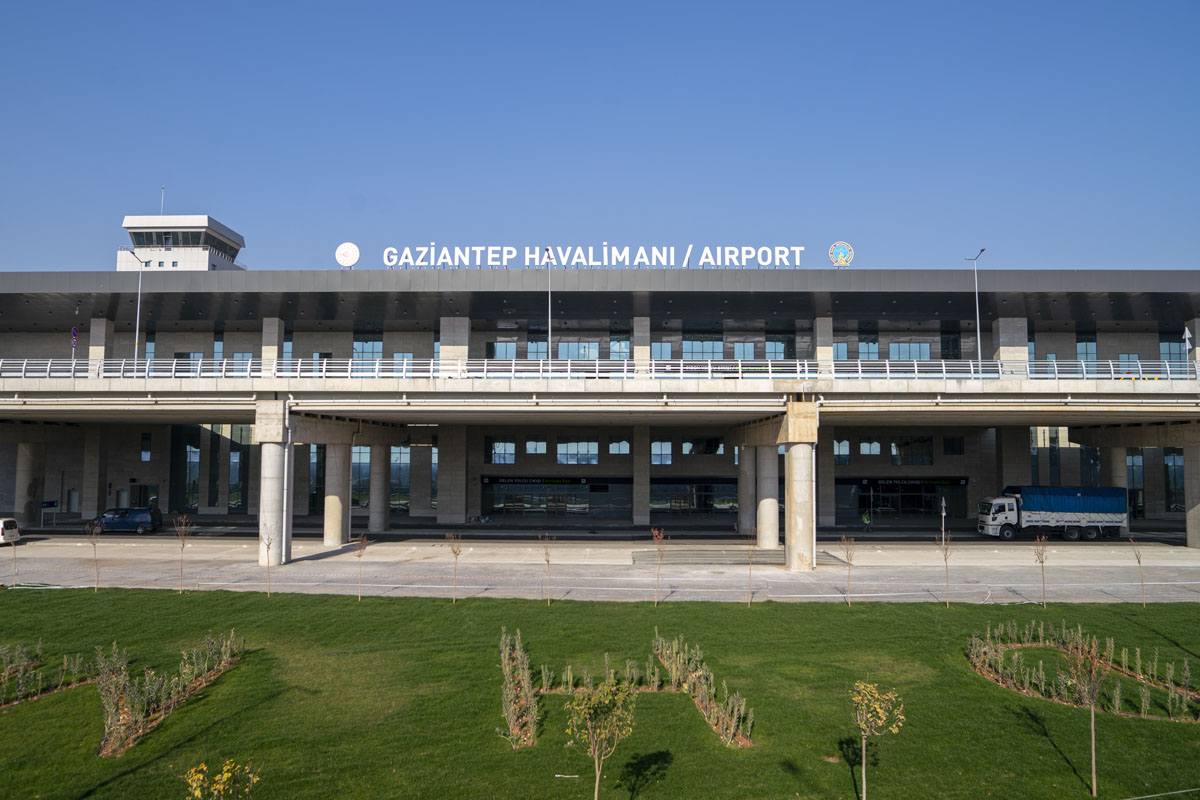Gaziantep Havalimanı’nda Ekar Global Araç Kiralama Hizmeti Başladı!