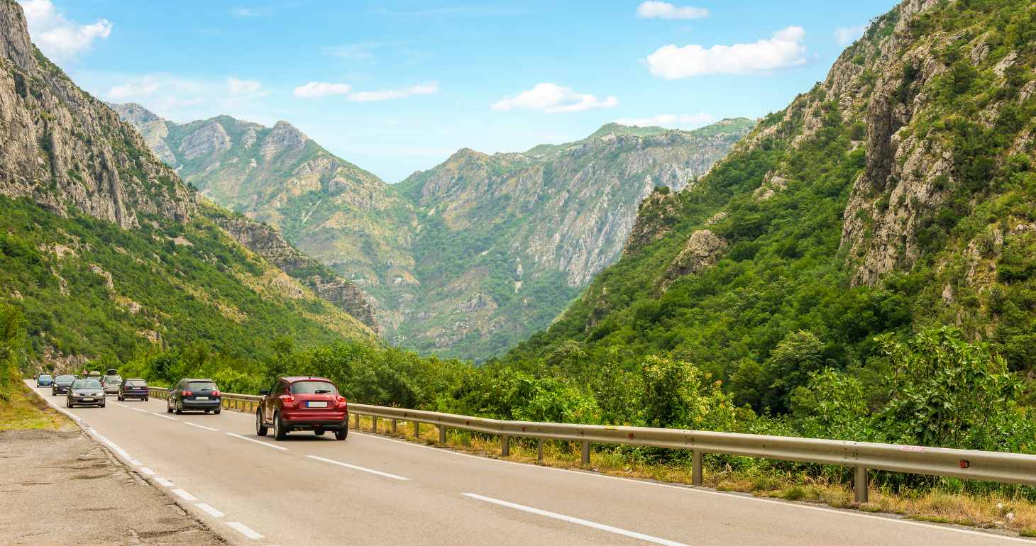Adana’da Araç Kiralayıp Tarsus’a Gitmek: Kısa Yolculuk Rehberi